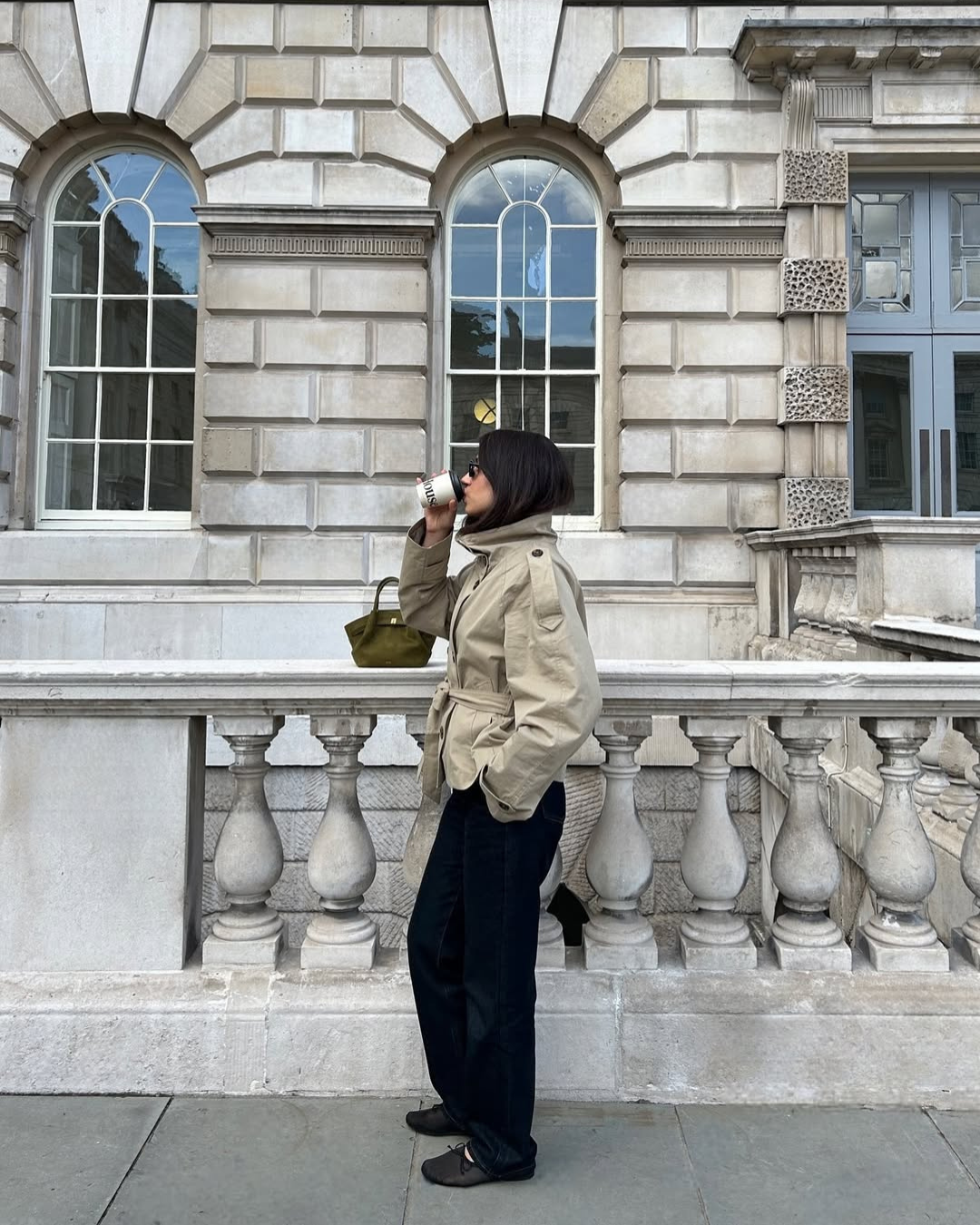 Millie – Cropped Trench Coat for Effortless Autumn Elegance