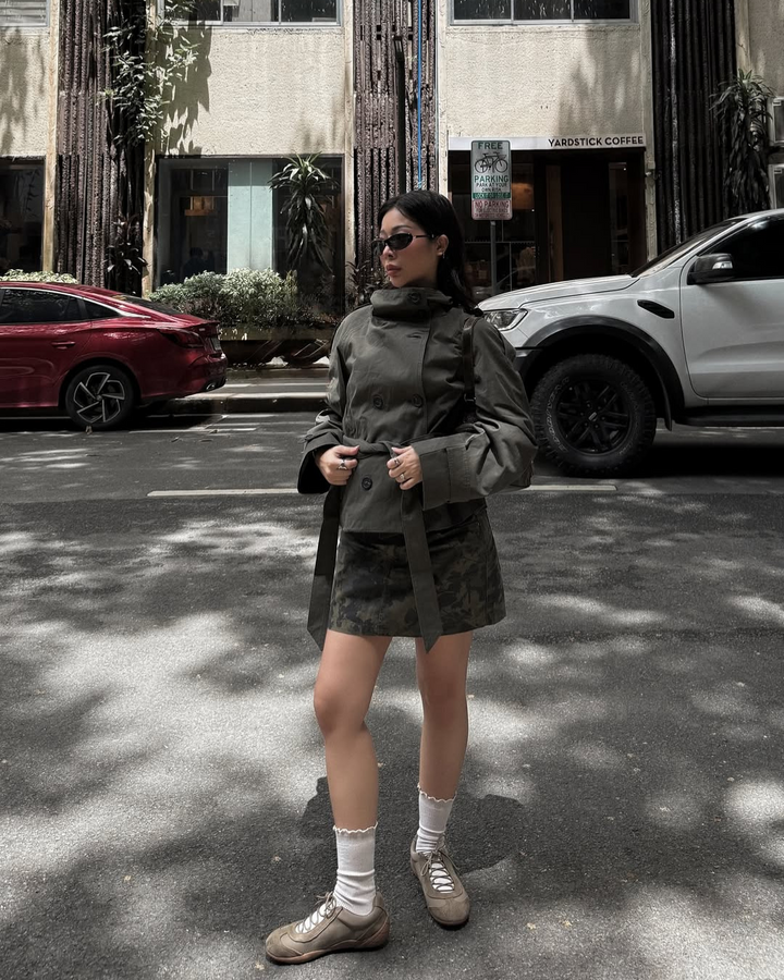 Millie – Cropped Trench Coat for Effortless Autumn Elegance