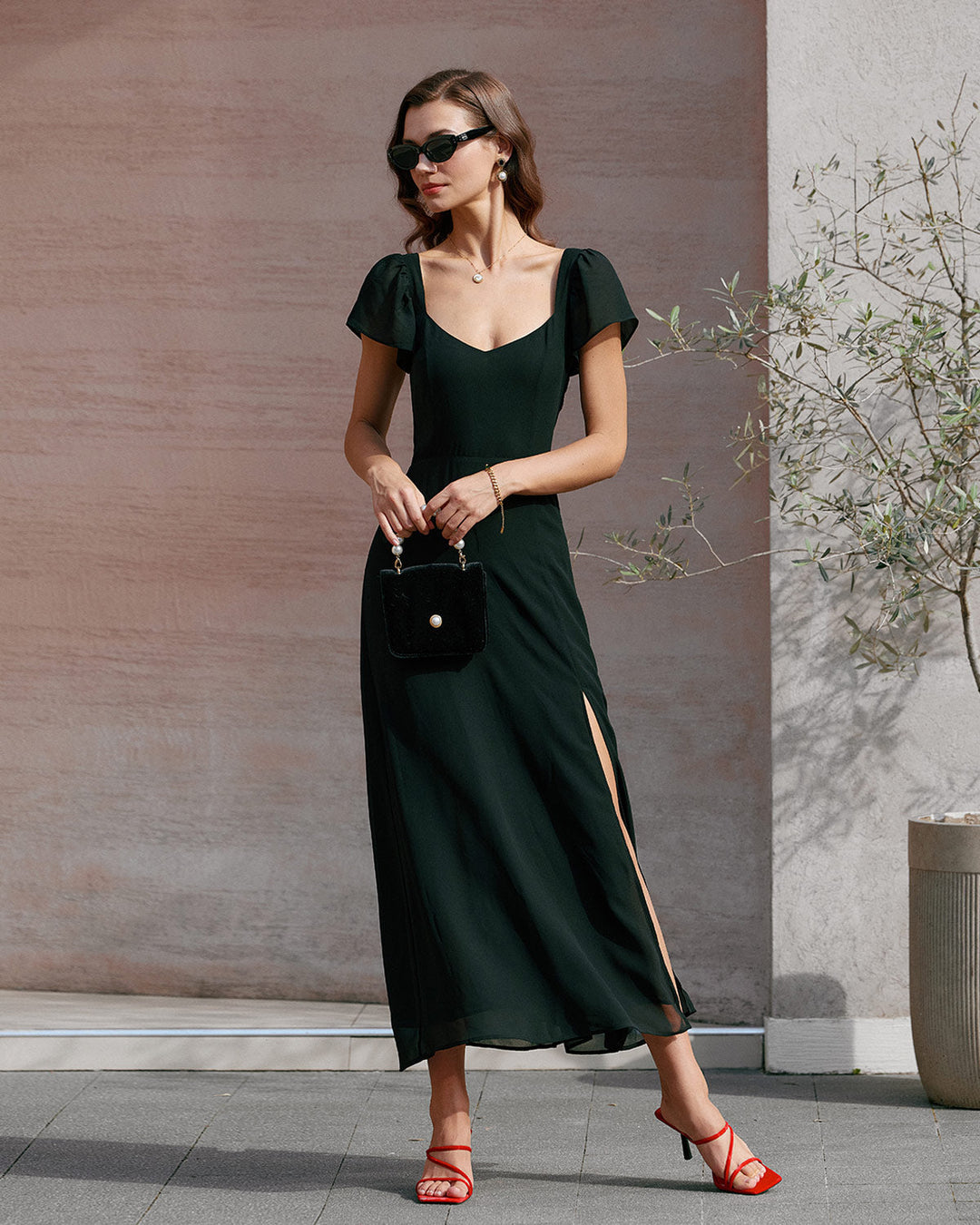 Black Sweetheart Neck Chiffon Maxi Dress