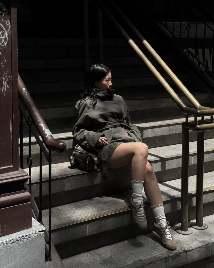 Millie – Cropped Trench Coat for Effortless Autumn Elegance