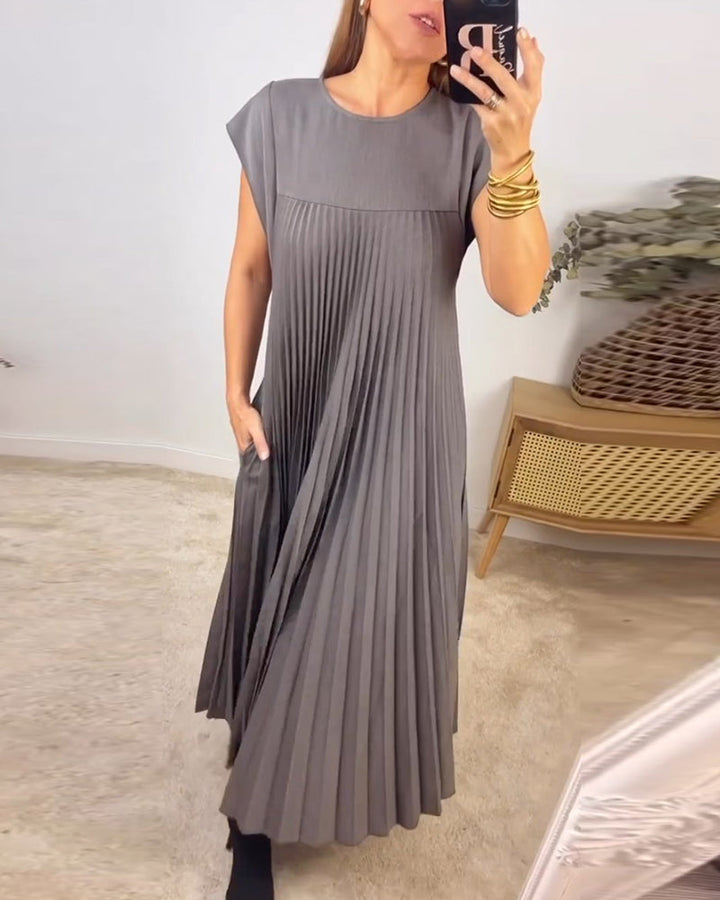 Ida™ – Pleated Maxi Dress