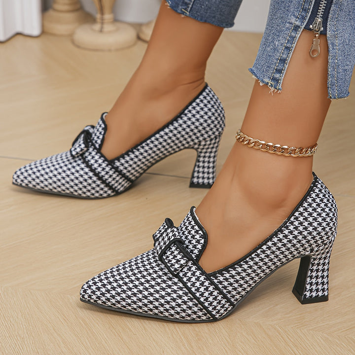 Leontine – Houndstooth Heeled Pumps